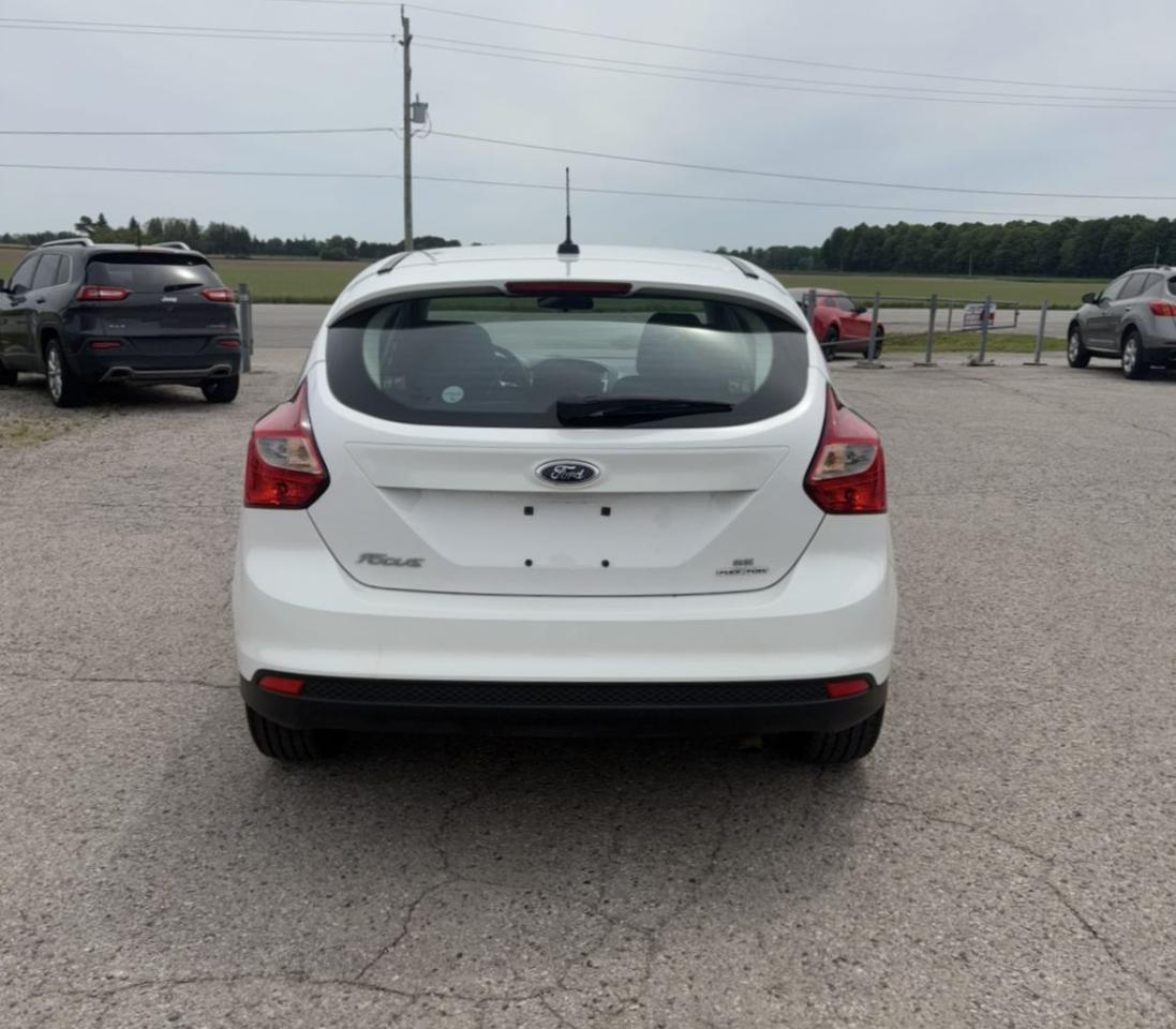 2012 Ford Focus SE - Photo #4