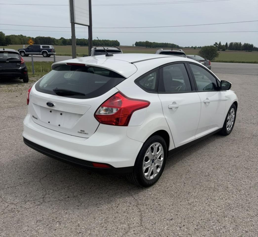 2012 Ford Focus SE - Photo #5