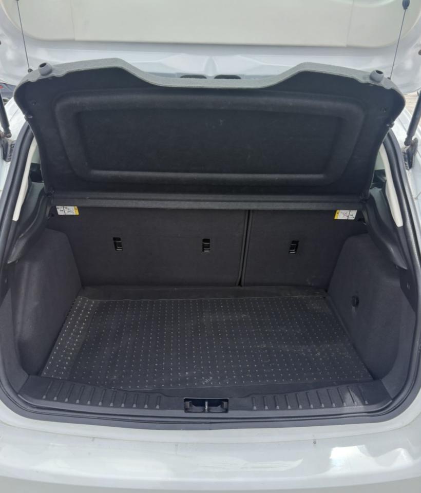 2012 Ford Focus SE - Photo #13