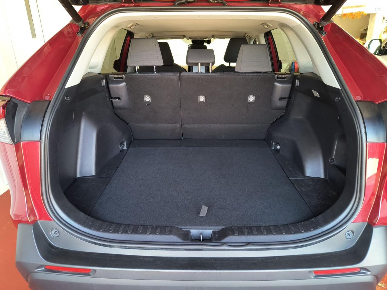 2021 Toyota RAV4 XLE Photo