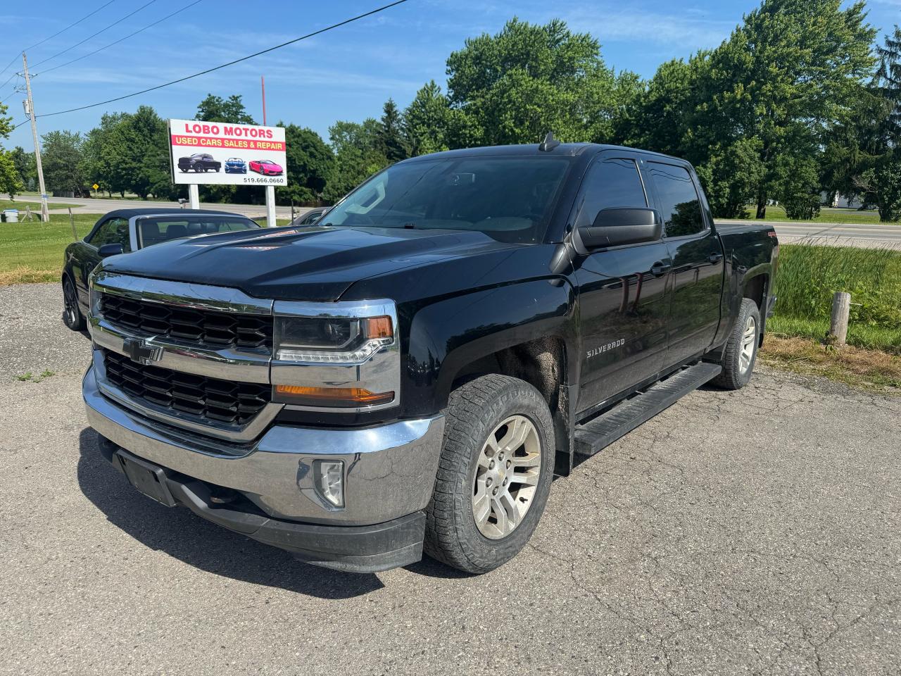 Used 2017 Chevrolet Silverado 1500 LT for sale in Komoka, ON