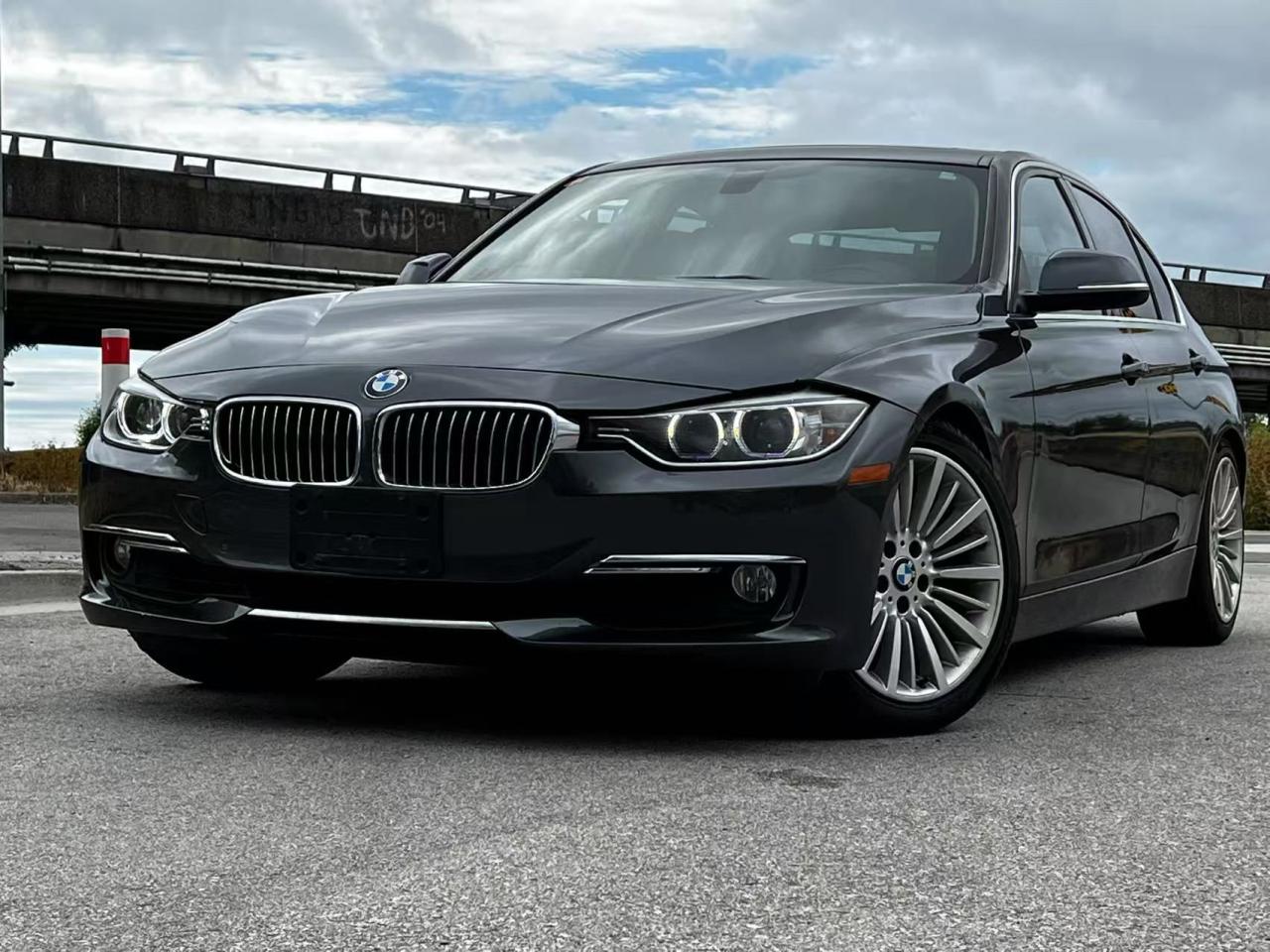 Used 2014 BMW 3 Series 328i xDrive AWD/ CLEAN TITLE/ BACKUP CAMERA/ NAVI for sale in Richmond, BC