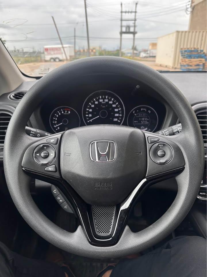 2017 Honda HR-V LX - Photo #8