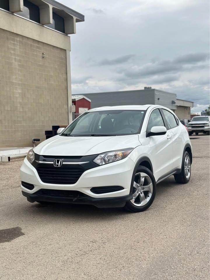 2017 Honda HR-V LX - Photo #3