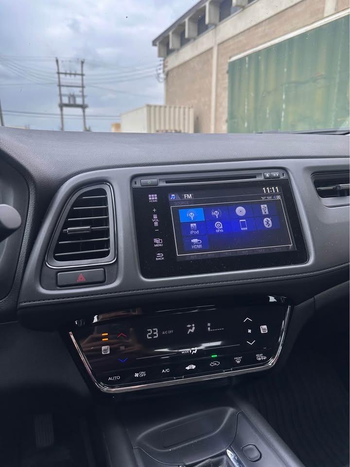 2017 Honda HR-V LX - Photo #10