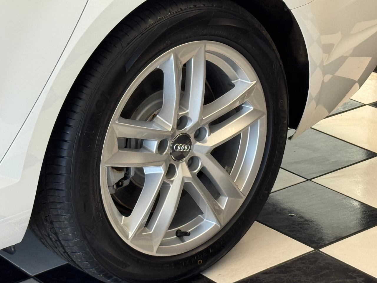 2017 Audi A4 Komfort Quattro+New Tires+ApplePlay+CLEAN CARFAX - Photo #52