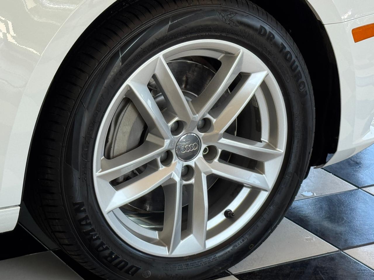 2017 Audi A4 Komfort Quattro+New Tires+ApplePlay+CLEAN CARFAX - Photo #54