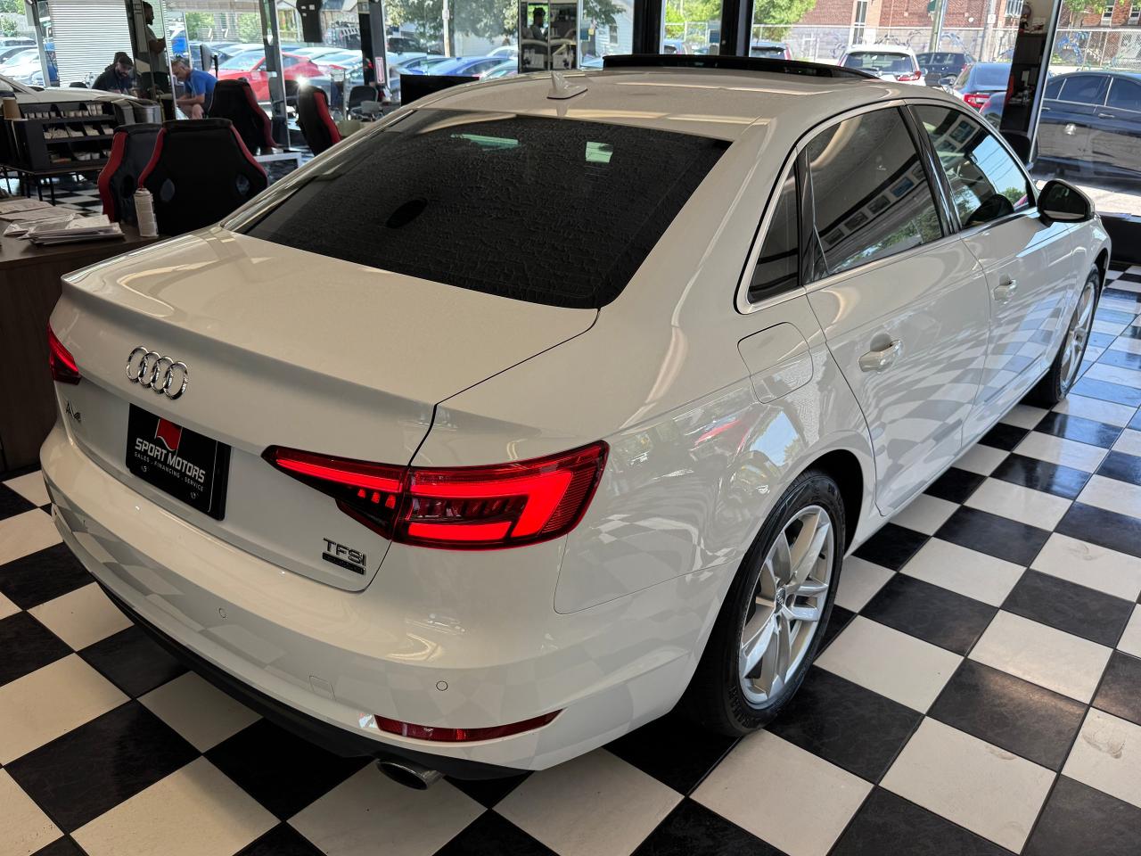 2017 Audi A4 Komfort Quattro+New Tires+ApplePlay+CLEAN CARFAX Photo69