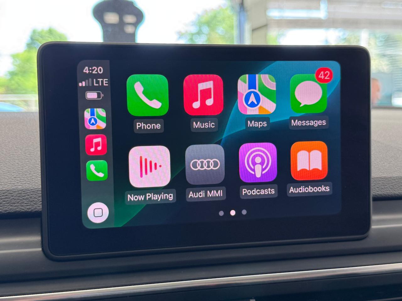 2017 Audi A4 Komfort Quattro+New Tires+ApplePlay+CLEAN CARFAX Photo88