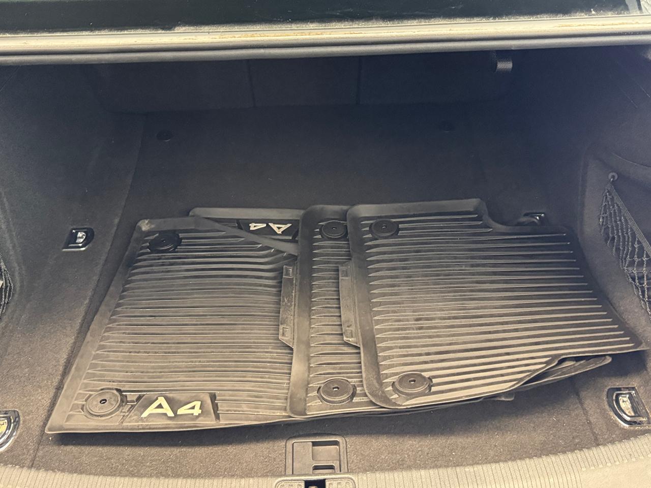 2017 Audi A4 Komfort Quattro+New Tires+ApplePlay+CLEAN CARFAX Photo25