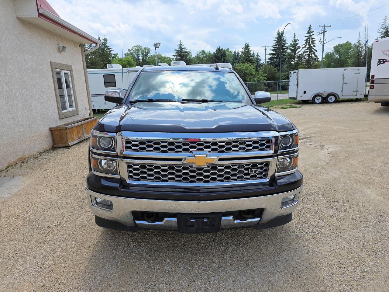 2015 Chevrolet Silverado 1500 LTZ | Crew Cab| Leather| - Photo #4