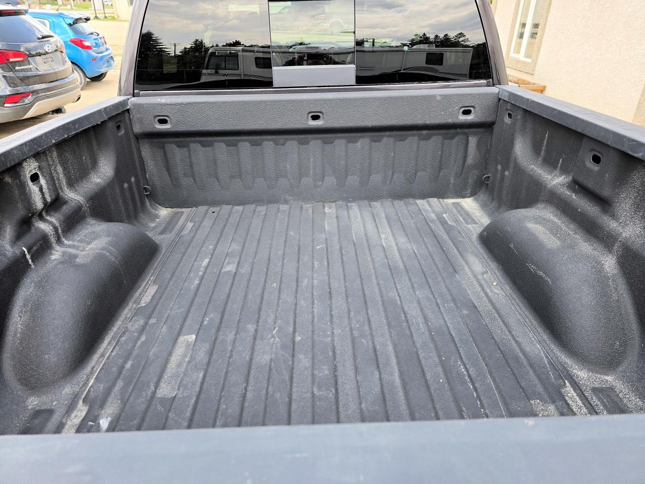 2015 Chevrolet Silverado 1500 LTZ | Crew Cab| Leather| - Photo #12