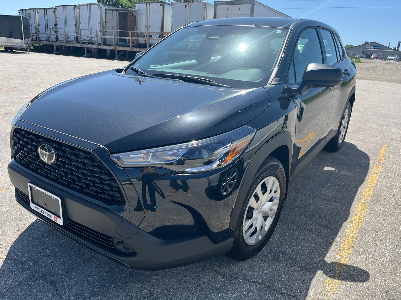2025 Toyota Corolla Cross L - Photo #2