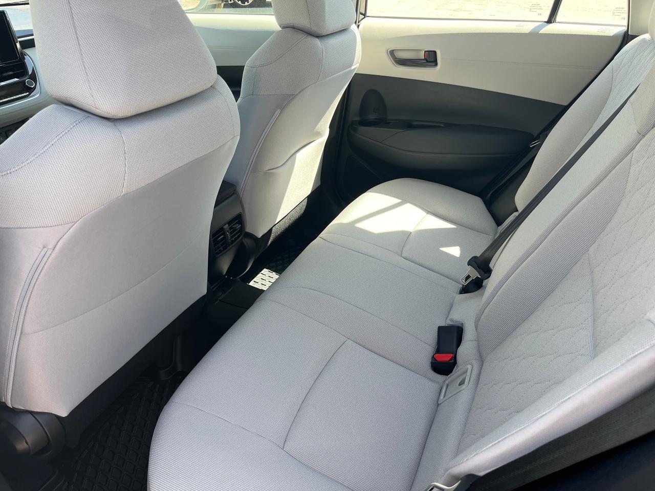 2025 Toyota Corolla Cross L - Photo #9