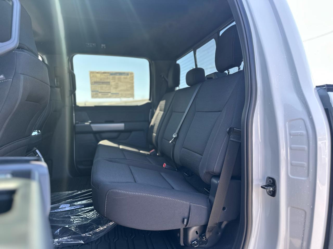 2025 Ford F-150 XLT 4WD SuperCrew 5.5' Box Photo5