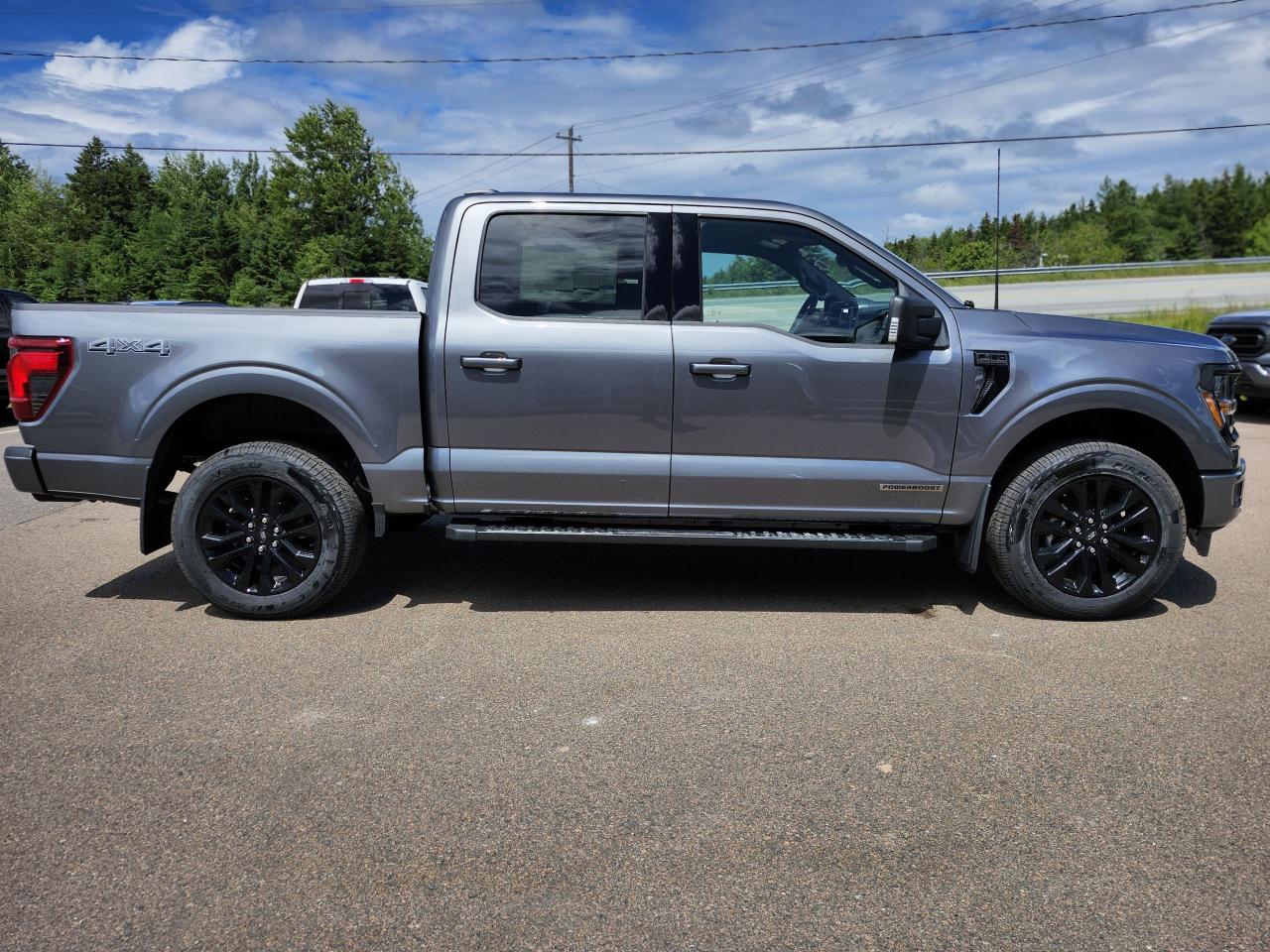 2025 Ford F-150 XLT 4WD SuperCrew 5.5' Box Photo3