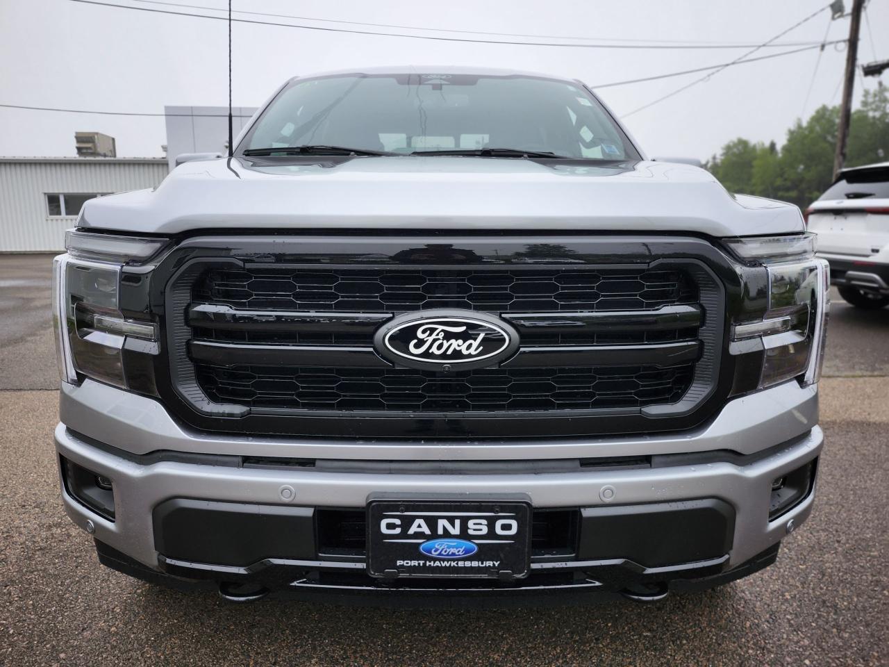 2025 Ford F-150 Lariat 4WD SuperCrew 5.5' Box Photo1