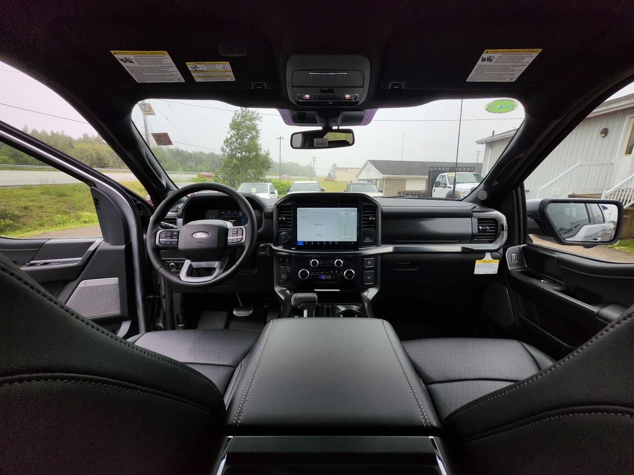 2025 Ford F-150 Lariat 4WD SuperCrew 5.5' Box Photo5