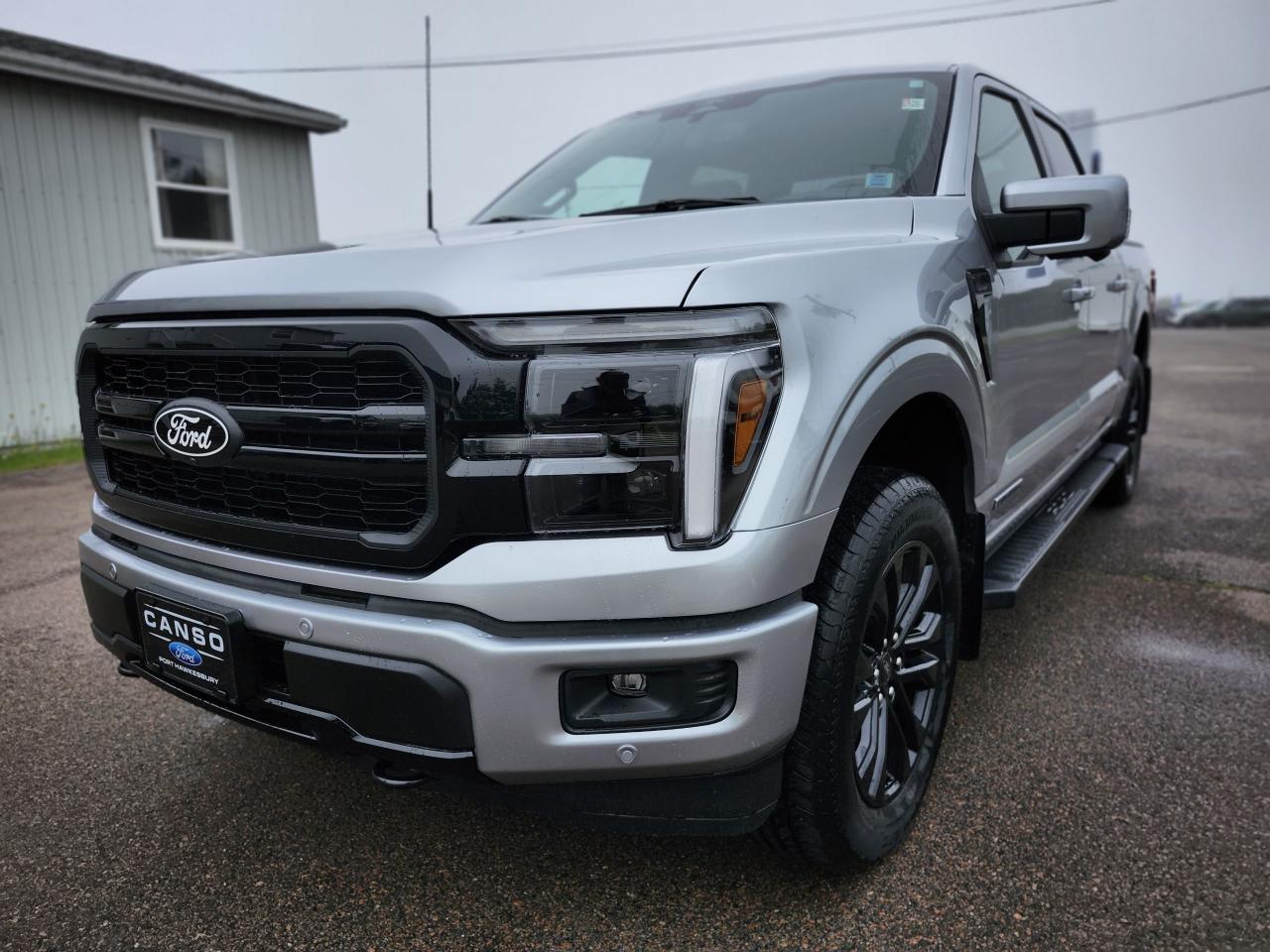 2025 Ford F-150 Lariat 4WD SuperCrew 5.5' Box Photo5