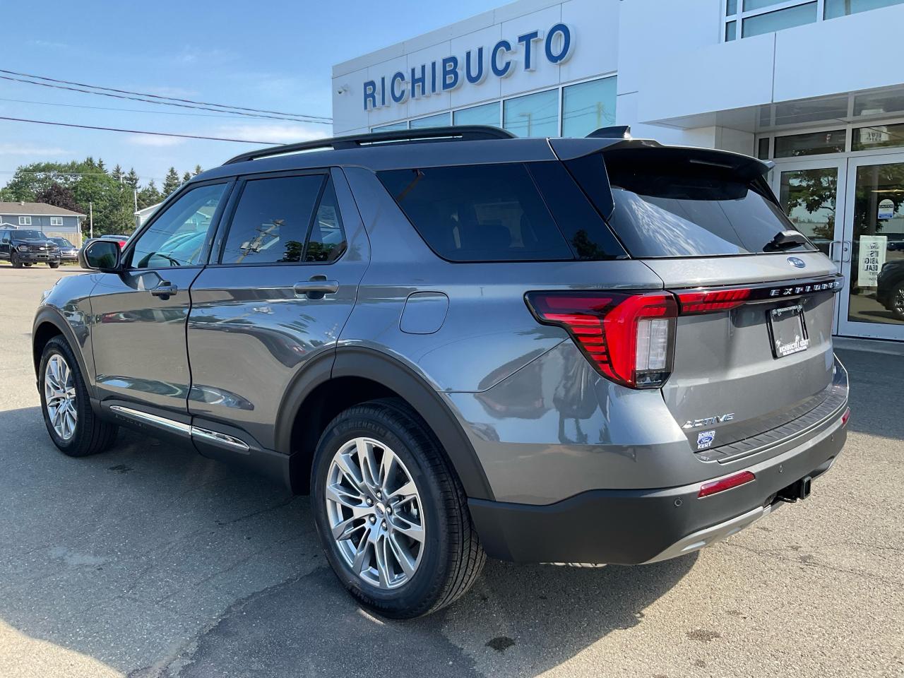 2025 Ford Explorer ACTIVE Photo