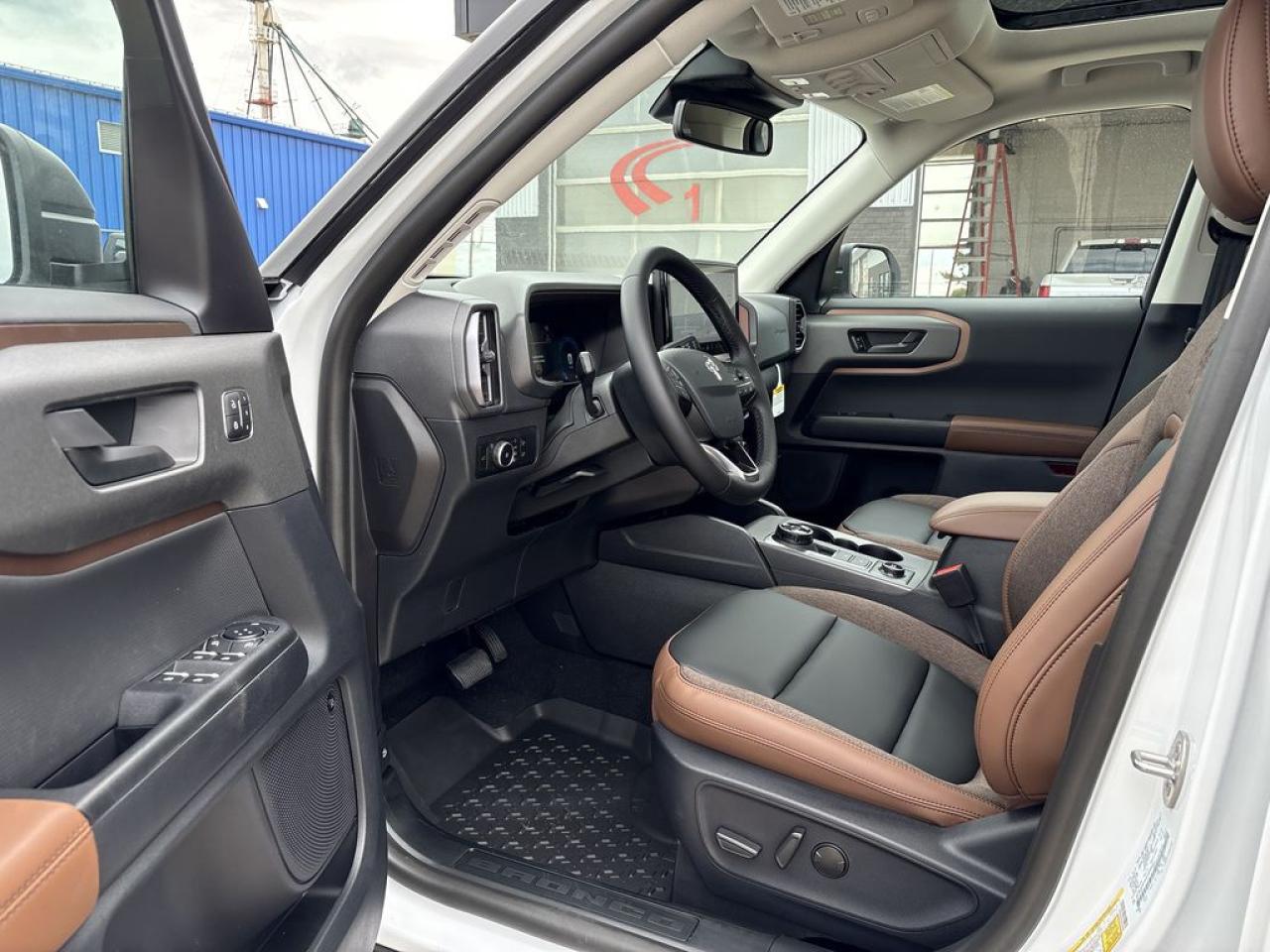 2025 Ford Bronco Sport Outer Banks 300A Photo5