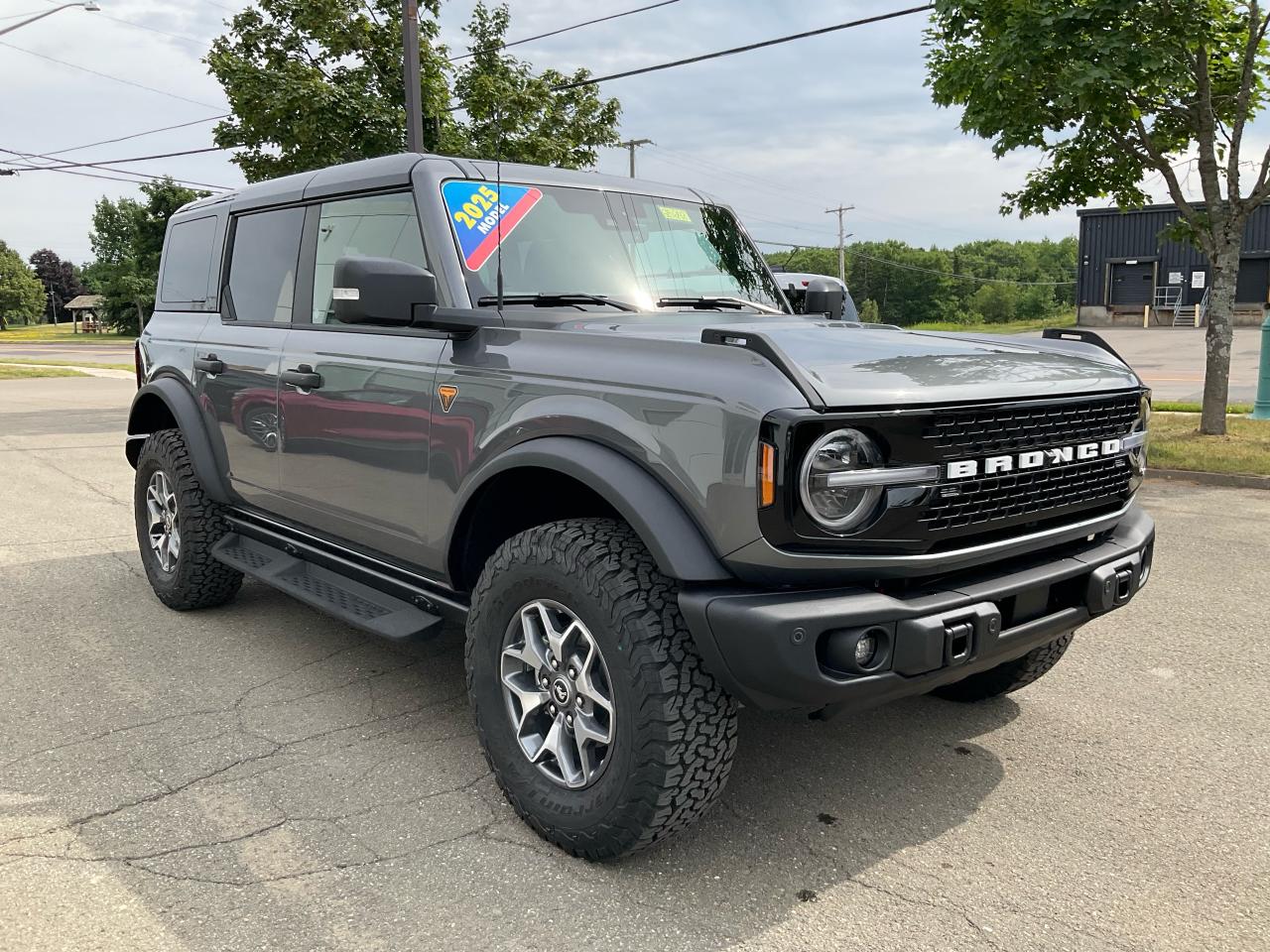 2025 Ford Bronco Badlands Photo