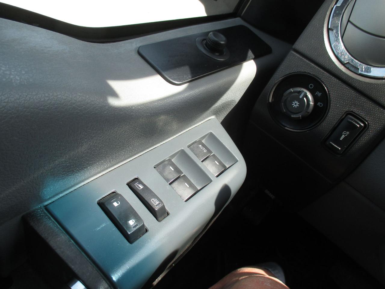 2012 Ford F-550 XLT - Photo #20