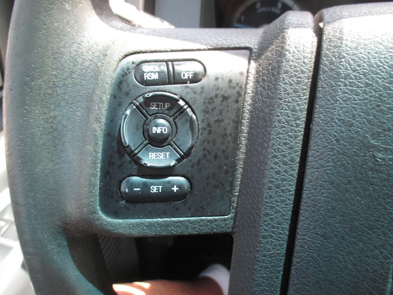 2012 Ford F-550 XLT - Photo #21