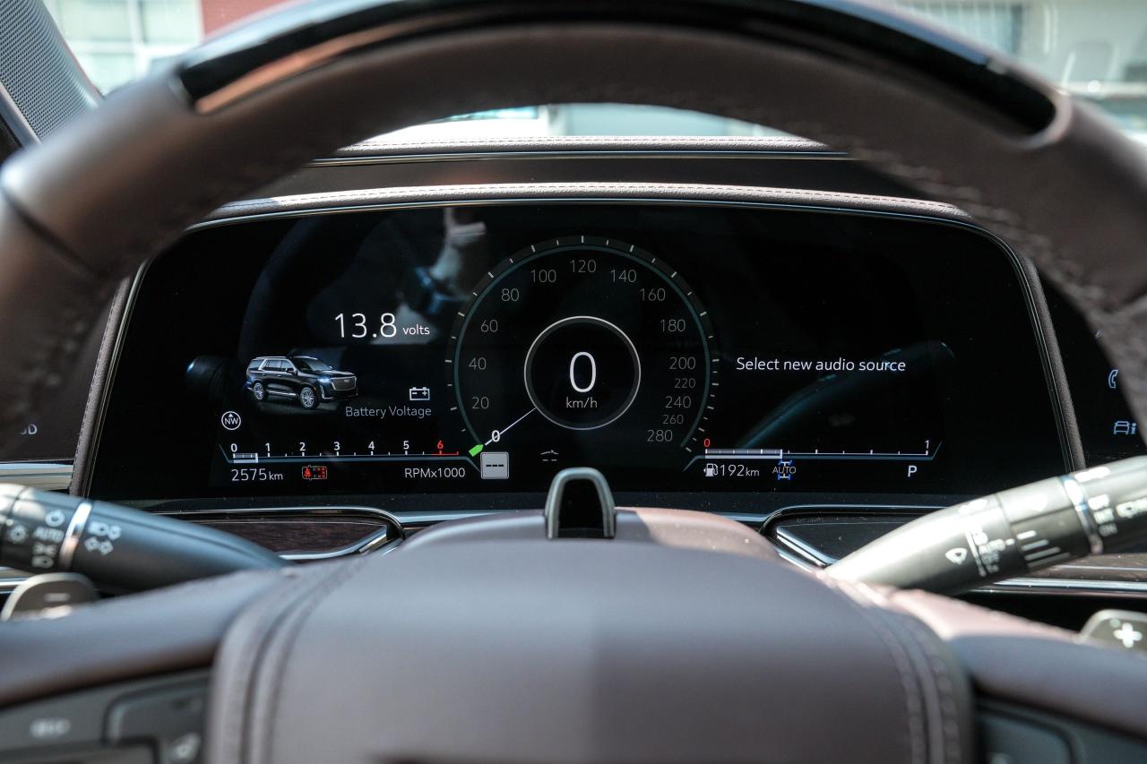 2023 Cadillac Escalade 4WD Premium Luxury Platinum - Photo #11