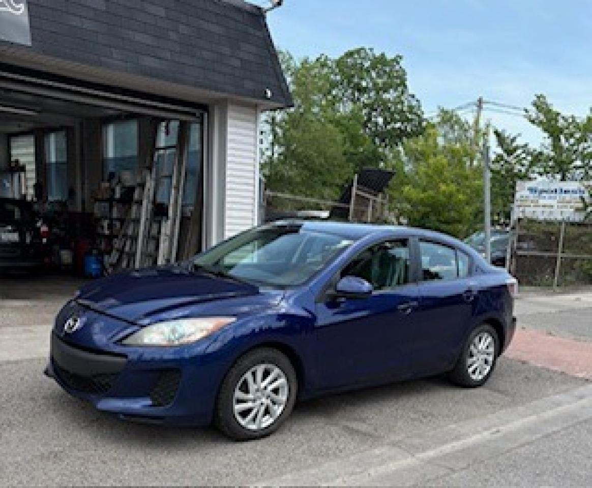 2012 Mazda MAZDA3  - Photo #2