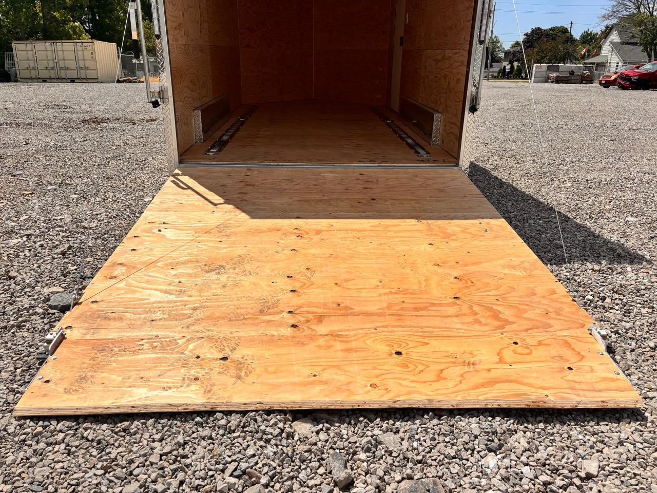 2025 Beckner Trailers ELT Enclosed Trailer BECKNER VNOSE,  Fully Financeable! Photo