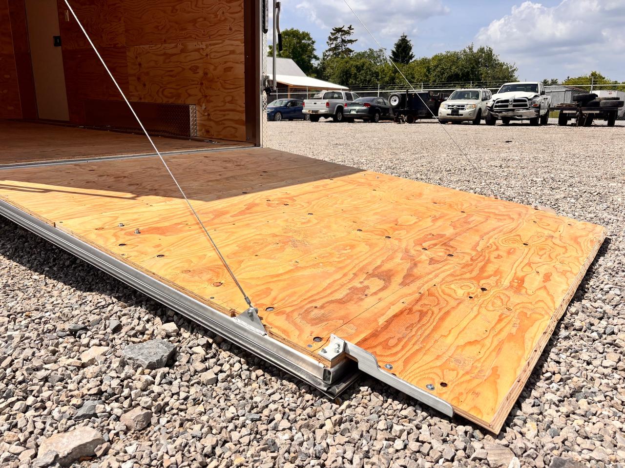 2025 Beckner Trailers ELT Enclosed Trailer BECKNER VNOSE,  Fully Financeable!