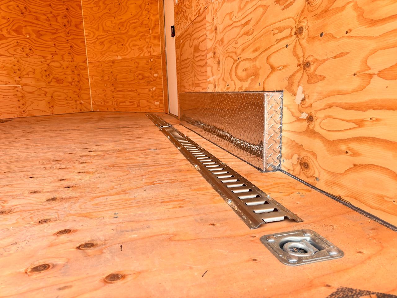 2025 Beckner Trailers ELT Enclosed Trailer BECKNER VNOSE,  Fully Financeable! Photo