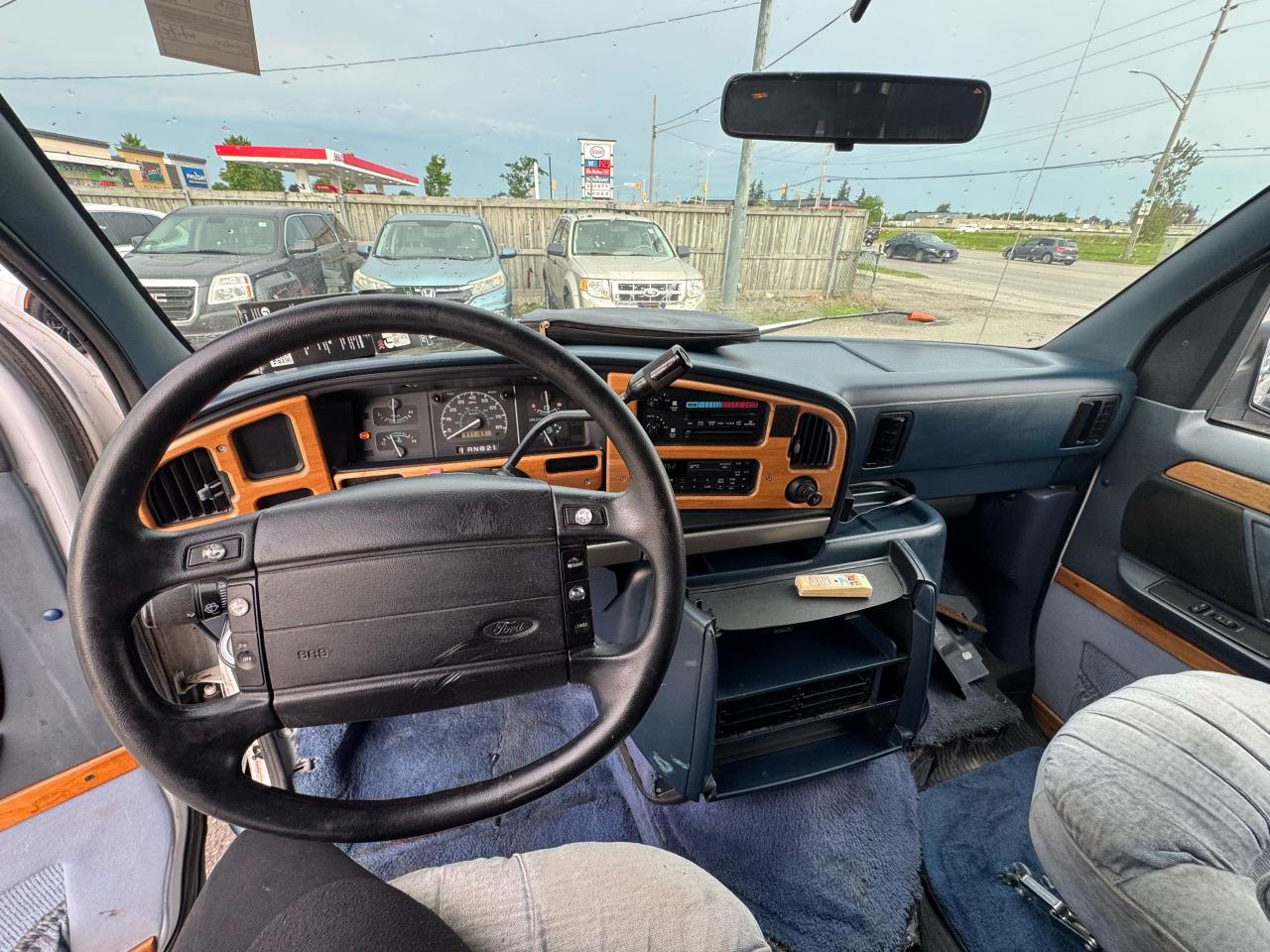 1995 Ford Econoline PATRIOT, WHEELCHAIR ACCESSIBLE, ONLY 89KMS, AS IS - Photo #14