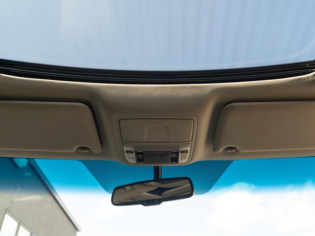 2015 Acura RDX Tech Pkg Photo31