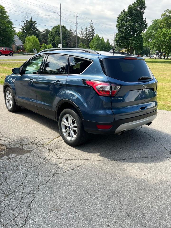 2018 Ford Escape SEL 4WD - Photo #7