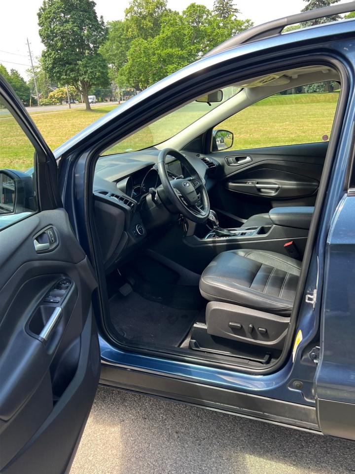 2018 Ford Escape SEL 4WD - Photo #8