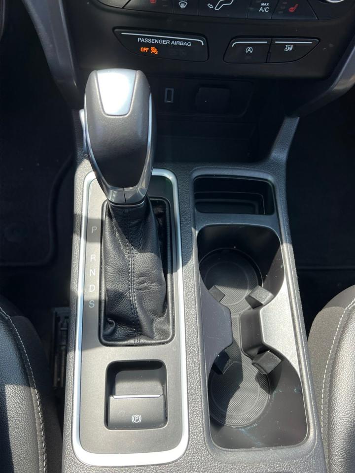 2018 Ford Escape SEL 4WD - Photo #13