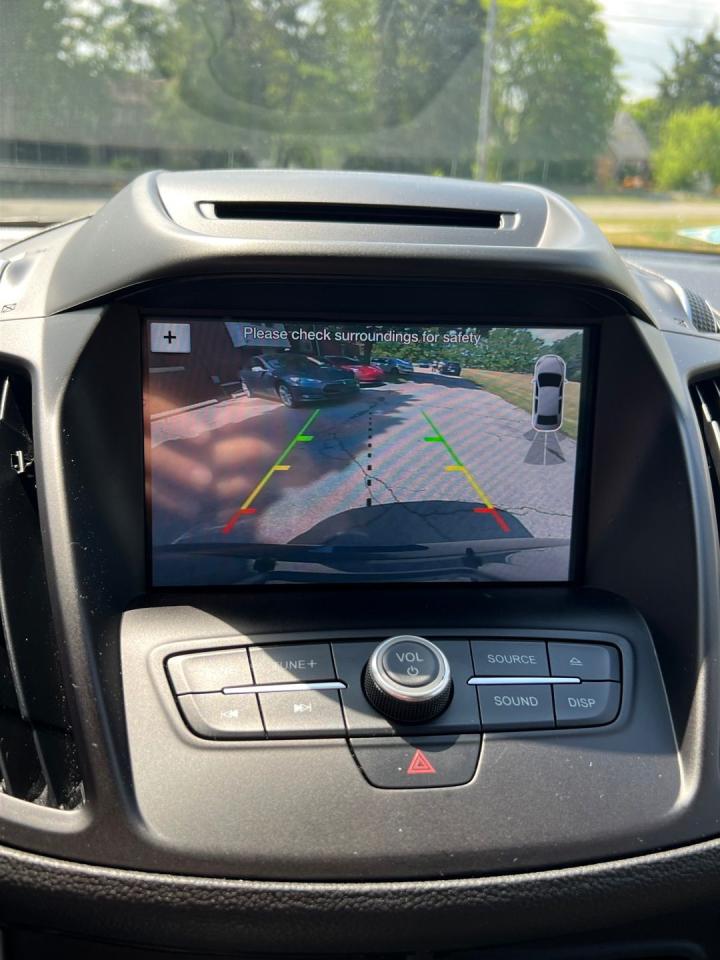 2018 Ford Escape SEL 4WD - Photo #15