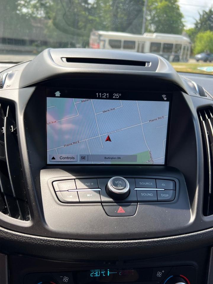 2018 Ford Escape SEL 4WD - Photo #14
