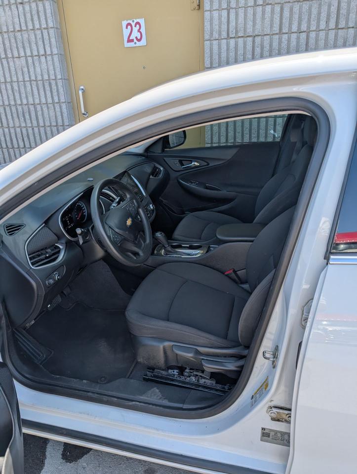 2019 Chevrolet Malibu LS - Photo #6
