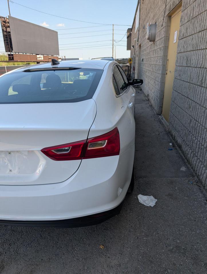 2019 Chevrolet Malibu LS - Photo #3