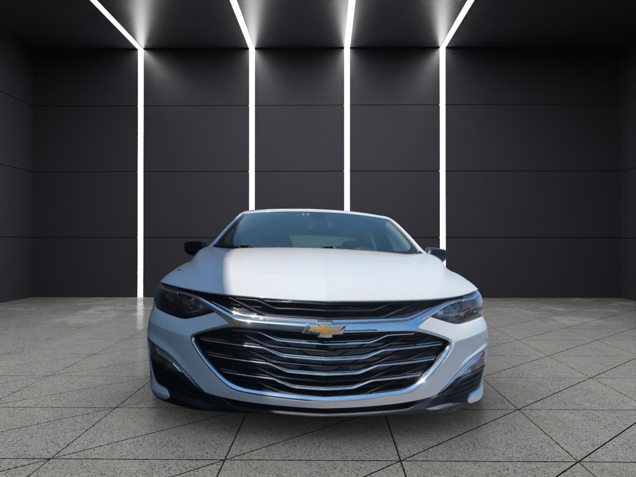 2019 Chevrolet Malibu LS - Photo #8