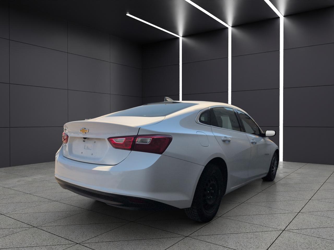 2019 Chevrolet Malibu LS - Photo #7