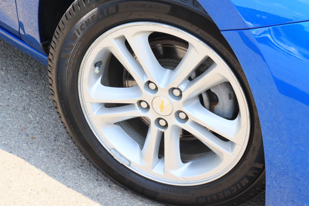 2017 Chevrolet Cruze LT | Auto | Cam | CarPlay | Alloys | Cold AC+More! Photo12