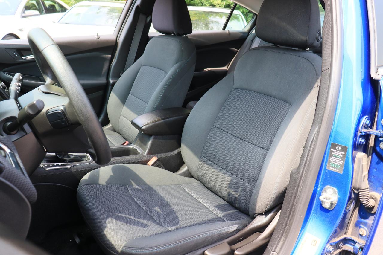 2017 Chevrolet Cruze LT | Auto | Cam | CarPlay | Alloys | Cold AC+More! Photo60