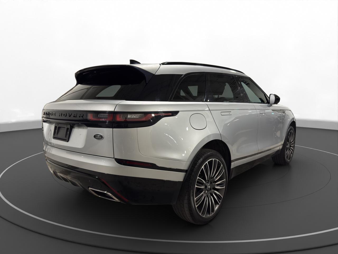 2019 Land Rover Range Rover Velar P340 R-Dynamic SE - Photo #8
