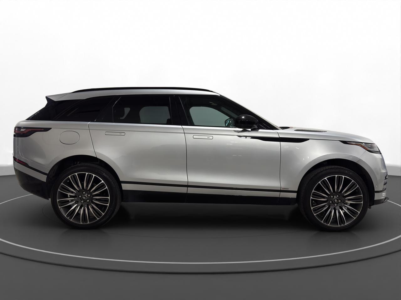 2019 Land Rover Range Rover Velar P340 R-Dynamic SE - Photo #4