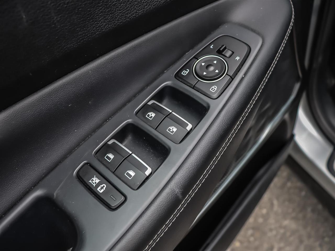 2020 Hyundai Santa Fe SEL 2.0T AWD w/Convenience and Premium Packages Photo