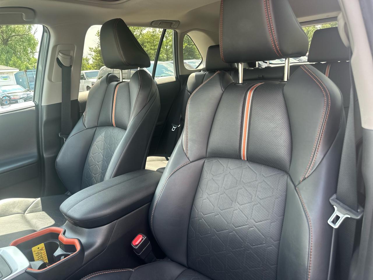 2020 Toyota RAV4 TRAIL Photo13